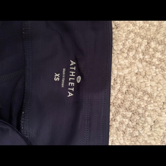 Athleta right Capri - Picture 3 of 3